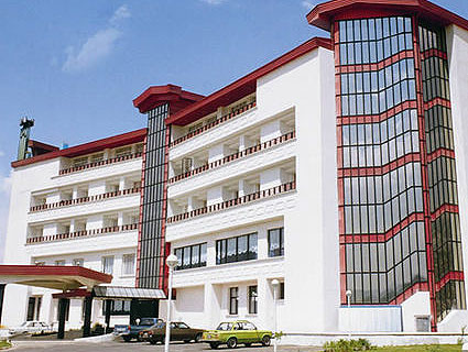 Parsian Yasuj Azadi Hotel